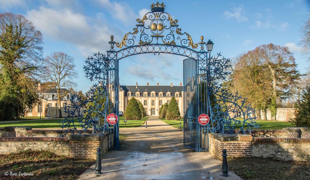 Exceptionnel Chateau Pres De Paris Abondant ภายนอก รูปภาพ