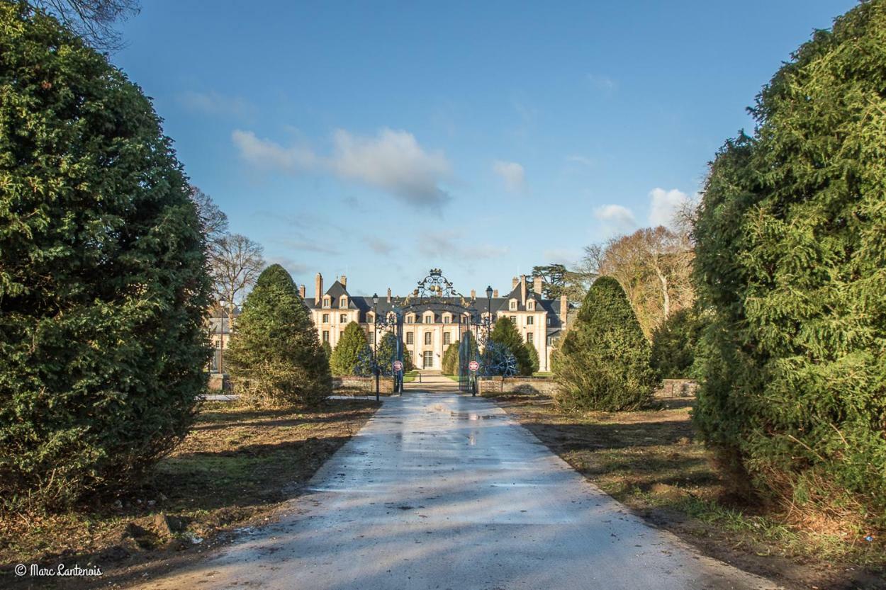 Exceptionnel Chateau Pres De Paris Abondant ภายนอก รูปภาพ